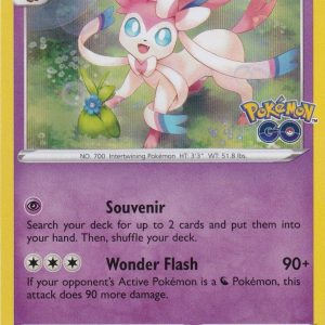 Sylveon - 35/078 (Holo)